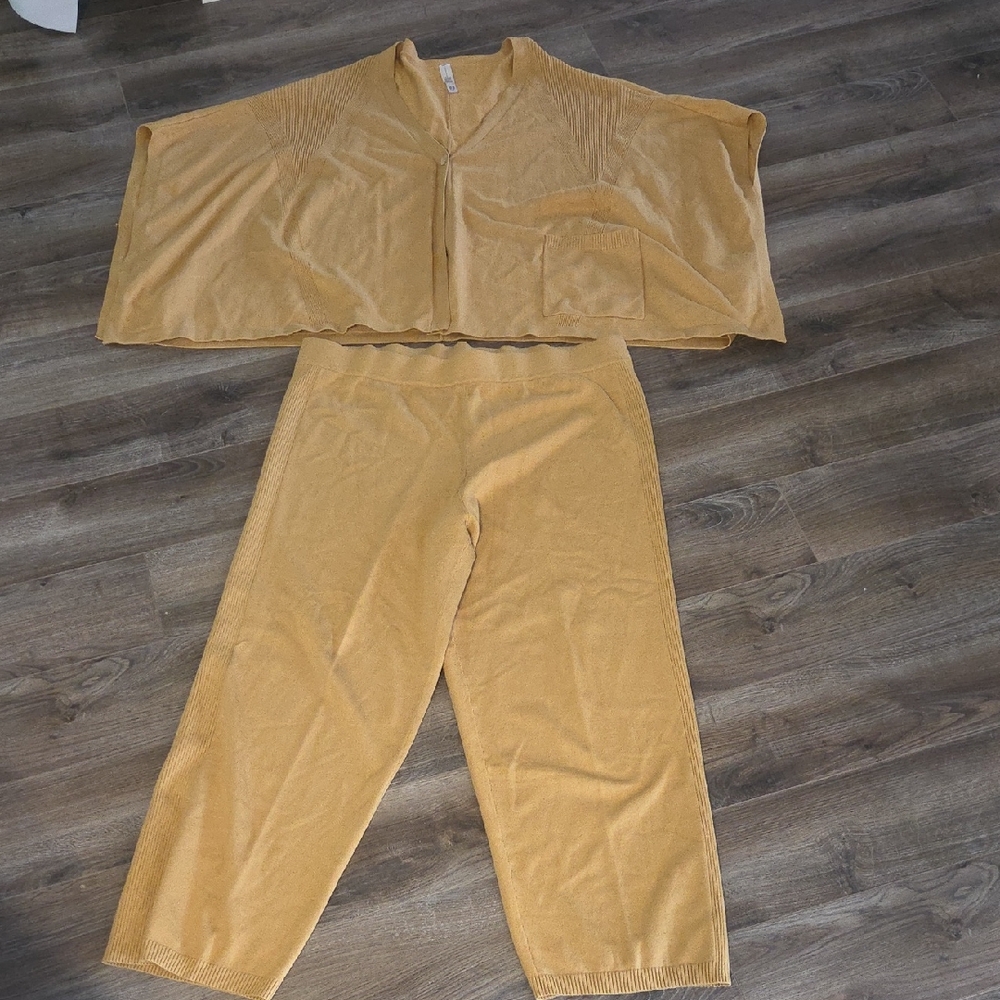 2x MarlaWynne 2 Piece Set In Mustard Wide Leg Ensemble